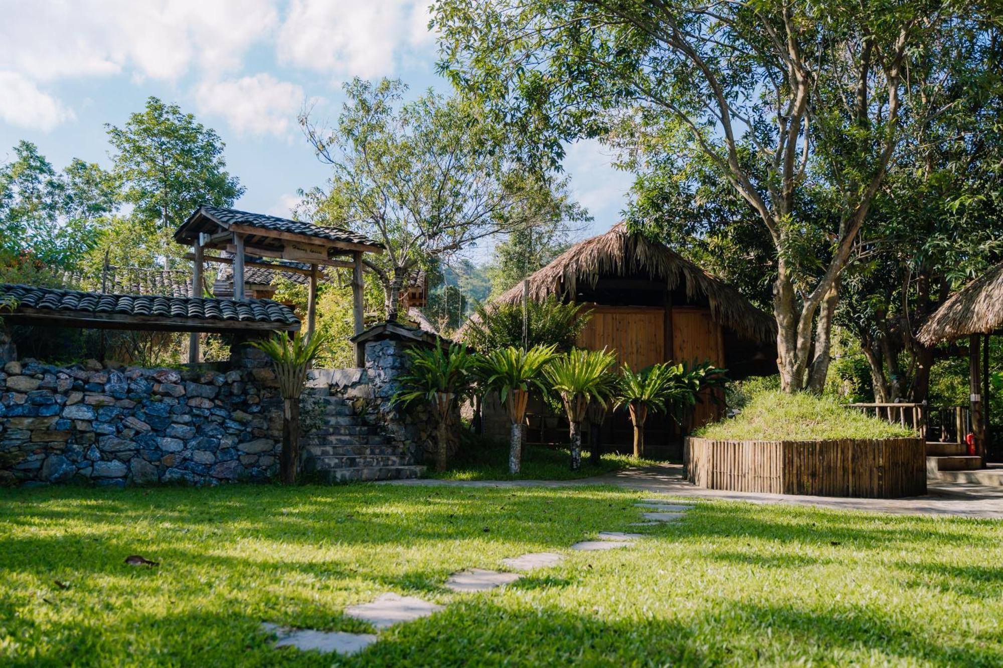 Ha Giang Xanh Retreat - Trekking, Tour, Motorbike Rental Εξωτερικό φωτογραφία